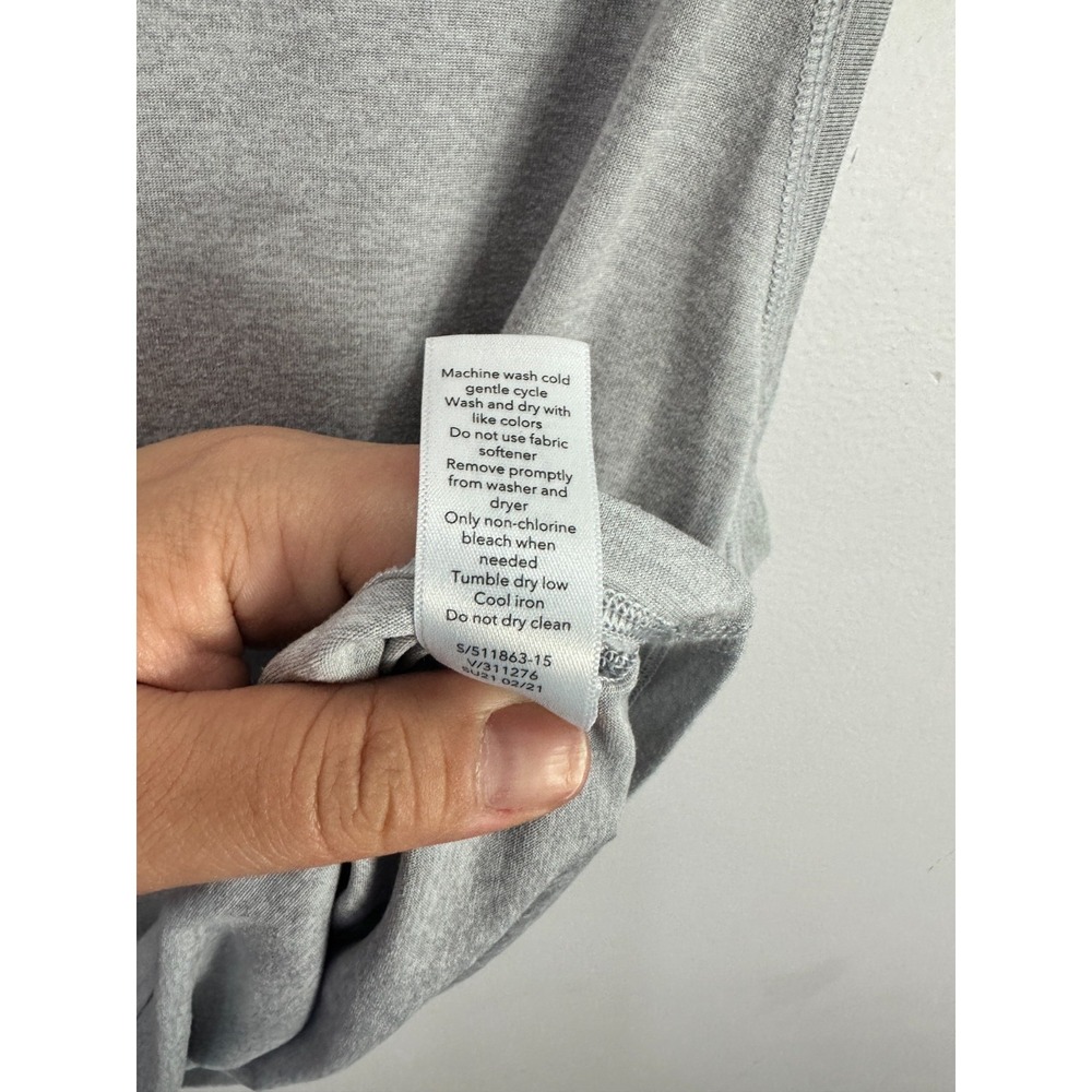 Athleta Uptempo Tank Top sz Medium Gray Sleeveless Athletic Basic Workout Yoga - Picture 4 of 7
